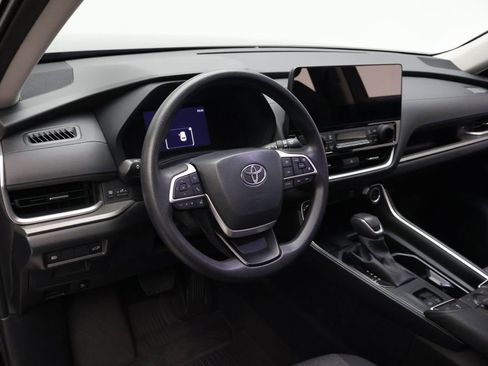 Used 2026 Toyota Grand Highlander FWD image 15