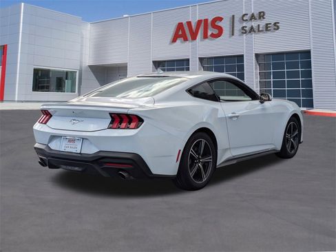 Used 2024 Ford Mustang Premium image 6
