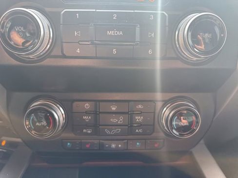 Used 2019 Ford F150 King Ranch w/ Equipment Group 601A Luxury AWD/4WD image 16