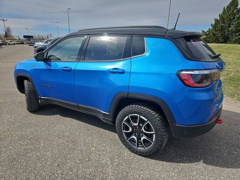 Used 2026 Jeep Compass Trailhawk AWD/4WD image 3