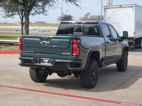 New 2026 Chevrolet Silverado 2500 ZR2 image 15