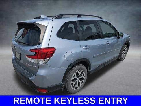 Used 2021 Subaru Forester Premium AWD/4WD image 5