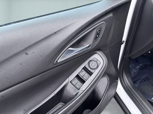 Used 2025 Buick Encore GX Preferred FWD image 15