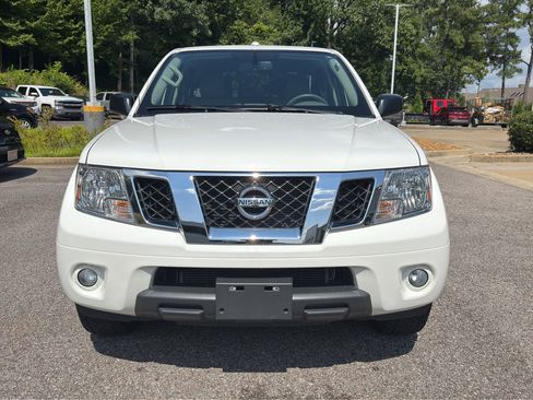 Certified 2018 Nissan Frontier SV w/ Value Truck Package RWD image 8