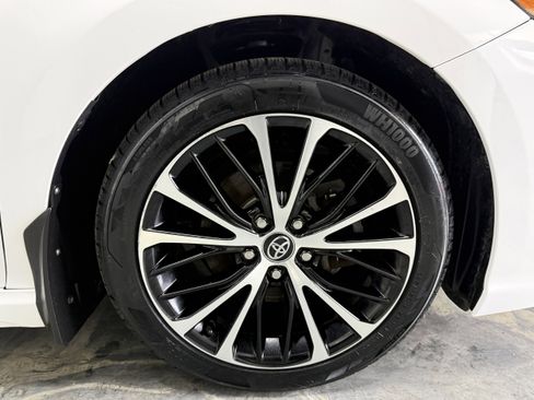 Used 2019 Toyota Camry SE image 27