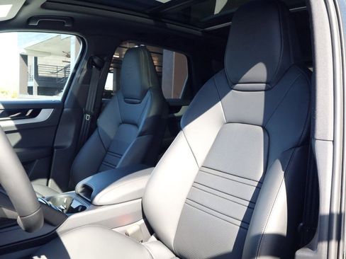 New 2026 Porsche Cayenne E-Hybrid image 5