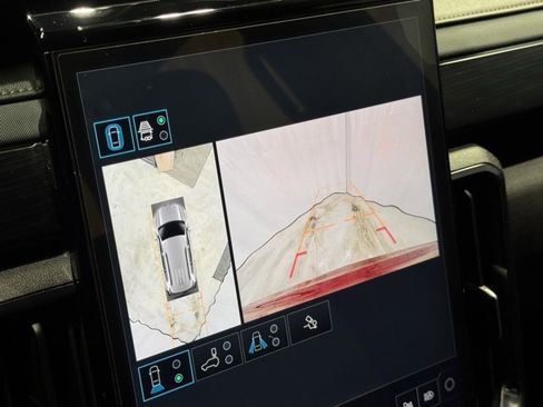 Used 2024 GMC Acadia AT4 image 11