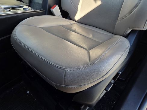 Used 2021 Ford Explorer Limited w/ Class III Trailer Tow Package image 23