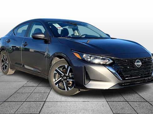 Used 2024 Nissan Sentra SV image 2
