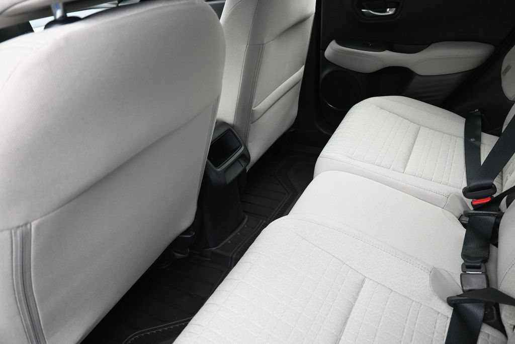 Certified 2025 Honda HR-V LX image 16