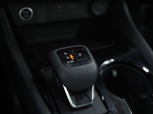 Used 2022 Nissan Rogue SV w/ SV Premium Package image 23