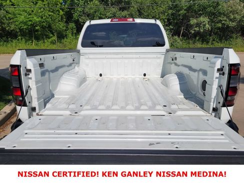 Used 2022 Nissan Frontier S RWD image 5