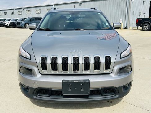 Used 2015 Jeep Cherokee Latitude w/ Cold Weather Group image 28