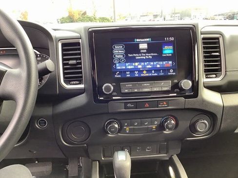 Used 2024 Nissan Frontier SV w/ Technology Package image 16