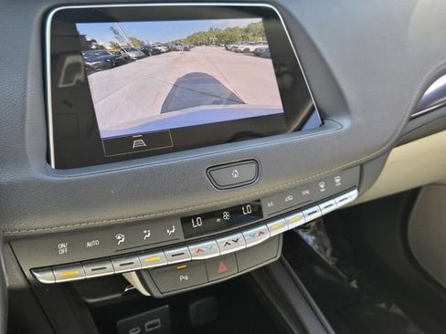 Used 2023 Cadillac XT4 Luxury FWD image 22