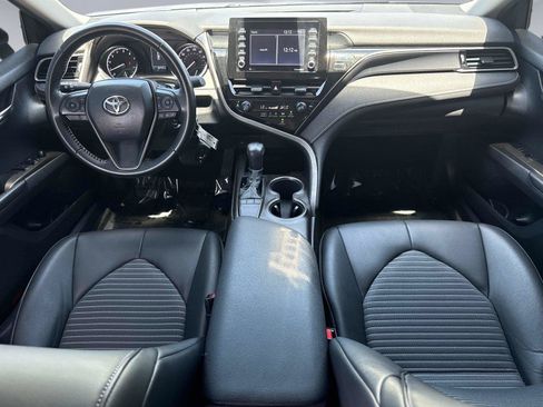 Used 2022 Toyota Camry SE FWD image 15