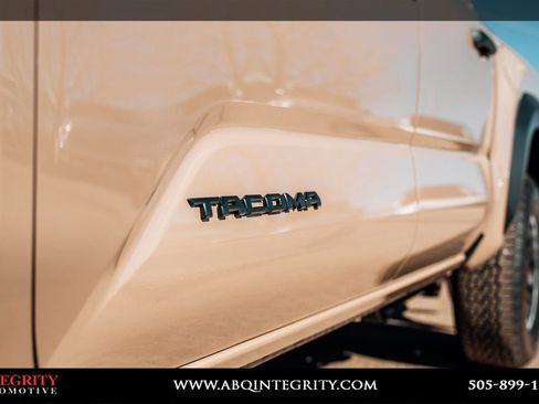 Used 2026 Toyota Tacoma TRD Off-Road image 11