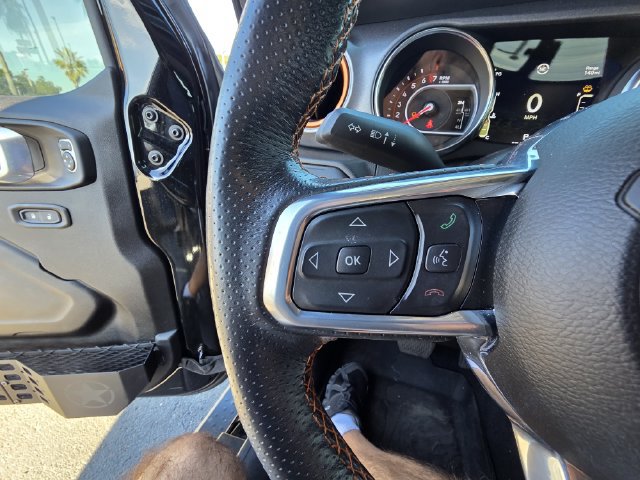 Used 2021 Jeep Gladiator Mojave w/ Dual Top Group AWD/4WD image 18
