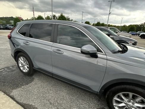 Used 2025 Honda CR-V EX-L image 19