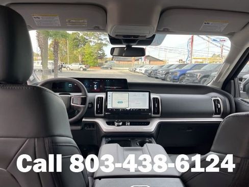 New 2026 Ford Expedition Active RWD image 15