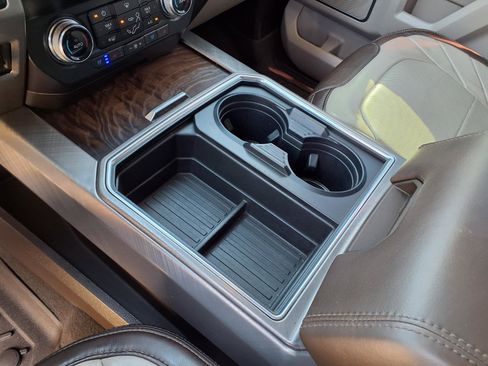 Used 2019 Ford F450 Limited image 12