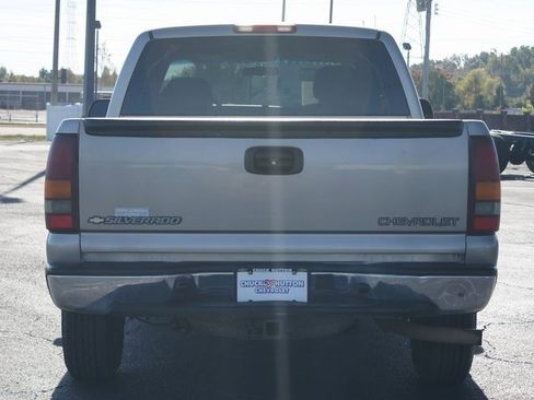 Used 2002 Chevrolet Silverado 1500 LS image 3