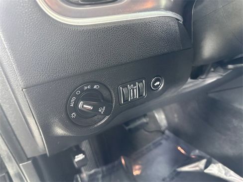 Certified 2021 Dodge Charger SXT w/ Blacktop Package image 22