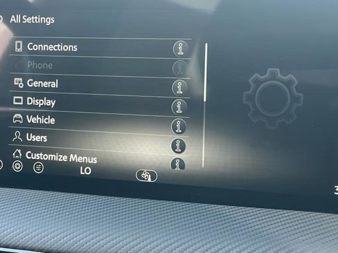 New 2026 Nissan Kicks SR FWD image 38