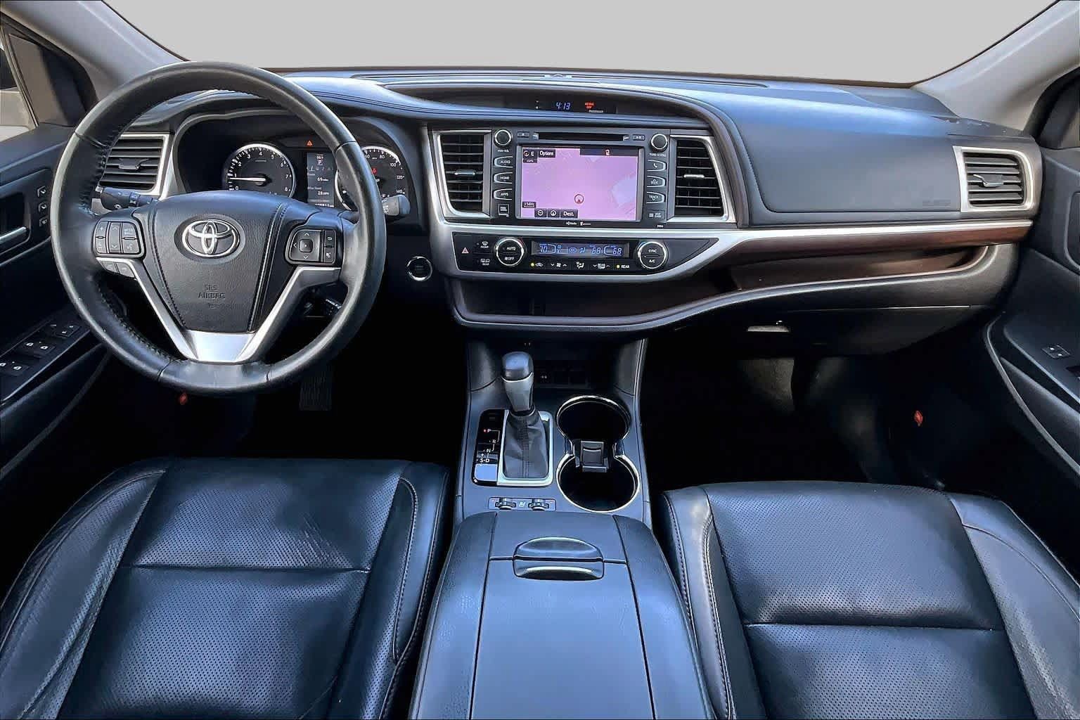 Used 2015 Toyota Highlander Limited FWD image 16