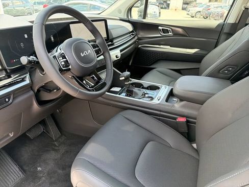 New 2026 Kia Carnival SX Prestige FWD image 17
