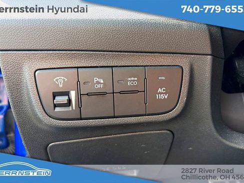 Used 2012 Hyundai Veloster w/ Style Pkg FWD image 12
