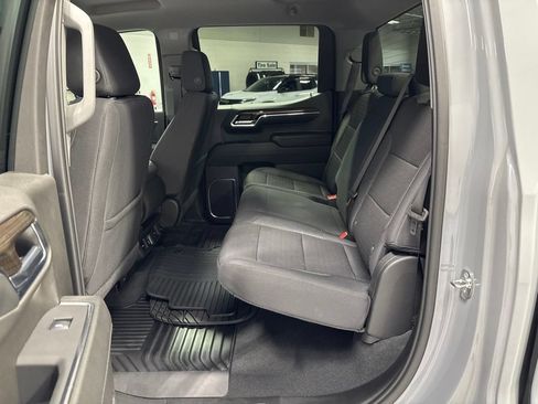 Used 2024 Chevrolet Silverado 1500 LT AWD/4WD image 32