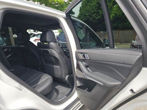 Used 2026 BMW X5 xDrive40i AWD/4WD image 14