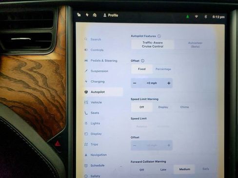 Used 2018 Tesla Model X 100D image 22