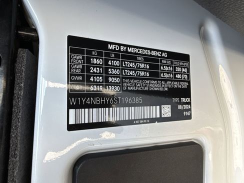 Used 2025 Mercedes-Benz Sprinter 2500 image 16