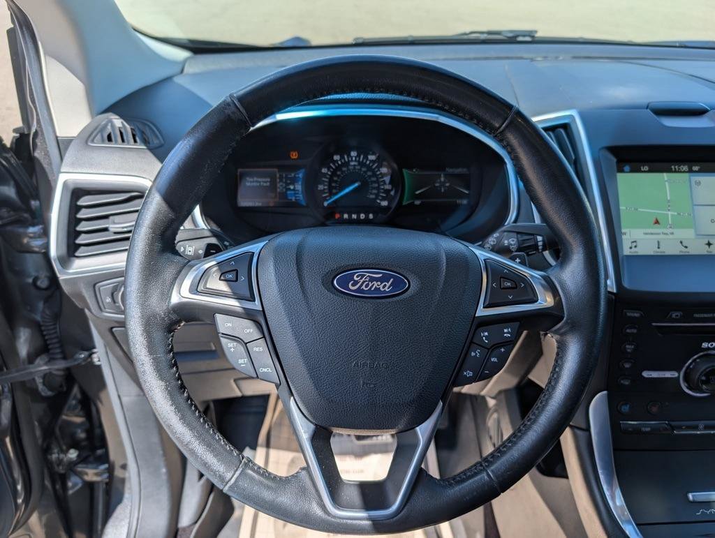 Used 2016 Ford Edge Titanium w/ Equipment Group 302A AWD/4WD image 13