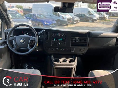 Used 2020 Chevrolet Express 3500 LT w/ LT Preferred Equipment Group image 18