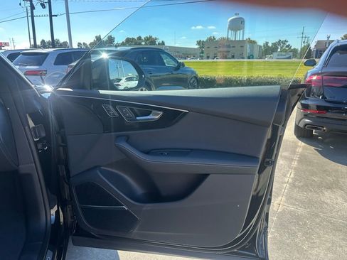 New 2026 Audi Q8 Prestige image 27