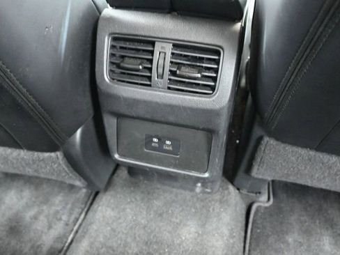 Used 2023 Nissan Rogue SV w/ SV Premium B Package image 36