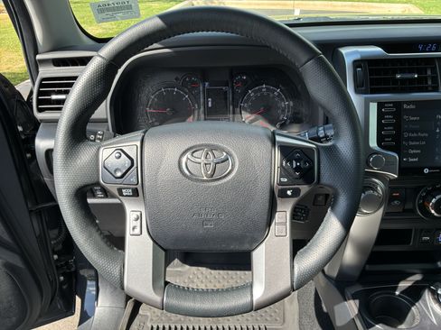 Used 2024 Toyota 4Runner SR5 Premium w/ Moonroof Package AWD/4WD image 9