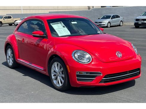 Used 2017 Volkswagen Beetle 1.8T SE FWD image 8