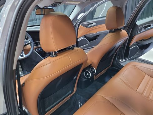 Used 2020 Alfa Romeo Giulia Ti w/ Quick Order Package 22X Lusso image 35