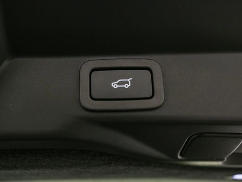 Used 2020 Land Rover Range Rover Sport HSE Dynamic image 14