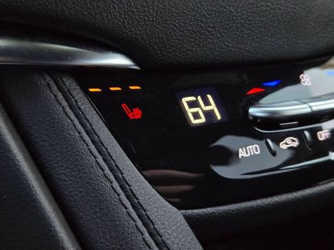 New 2025 Cadillac XT6 Luxury image 21