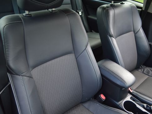 Used 2015 Toyota Corolla S FWD image 39