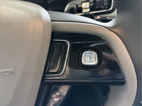 Used 2022 Lincoln Corsair AWD w/ Equipment Group 101A image 14