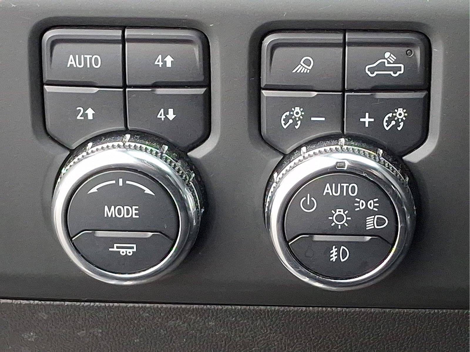 Used 2024 GMC Sierra 3500 Denali w/ Denali Reserve Package AWD/4WD image 21