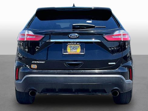 Used 2020 Ford Edge SE FWD image 4