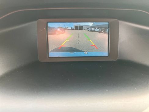 Used 2018 Ford Focus SE FWD image 10