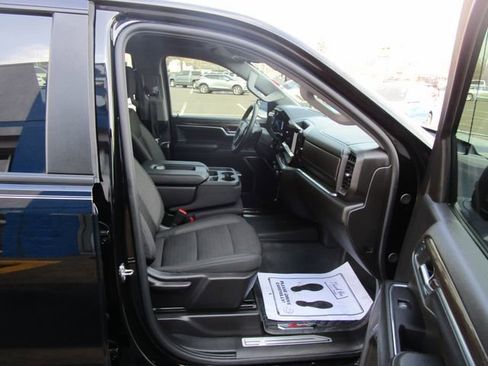 Certified 2024 Chevrolet Silverado 1500 LT w/ Z71 Off-Road Package image 28